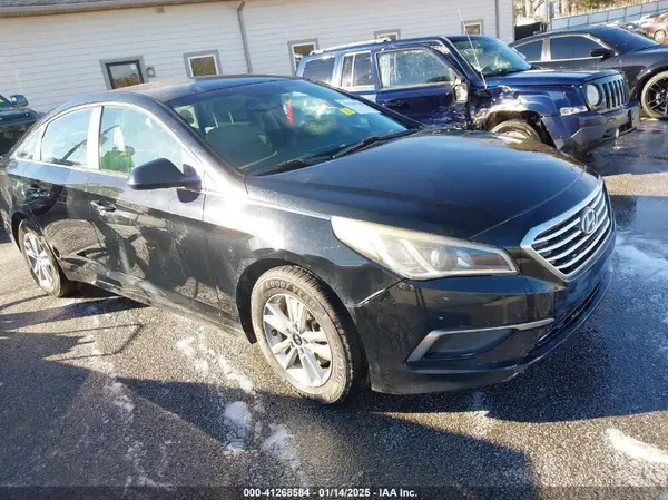 5NPE24AF3GH310960 2016 HYUNDAI SONATA - Image 1