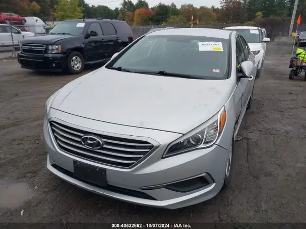 5NPE24AF3GH311509 2016 HYUNDAI SONATA - Image 2