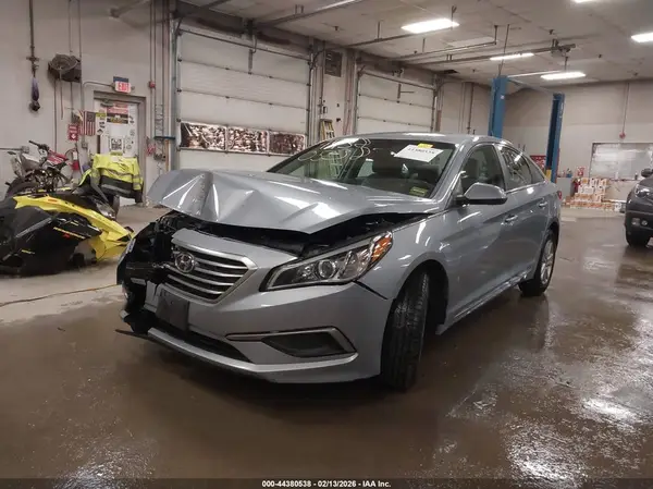 5NPE24AF3GH311834 2016 HYUNDAI SONATA - Image 2