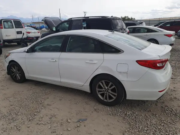 5NPE24AF3GH316466 2016 HYUNDAI SONATA - Image 2