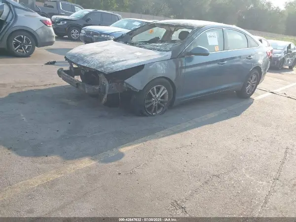 5NPE24AF3GH322557 2016 HYUNDAI SONATA - Image 2