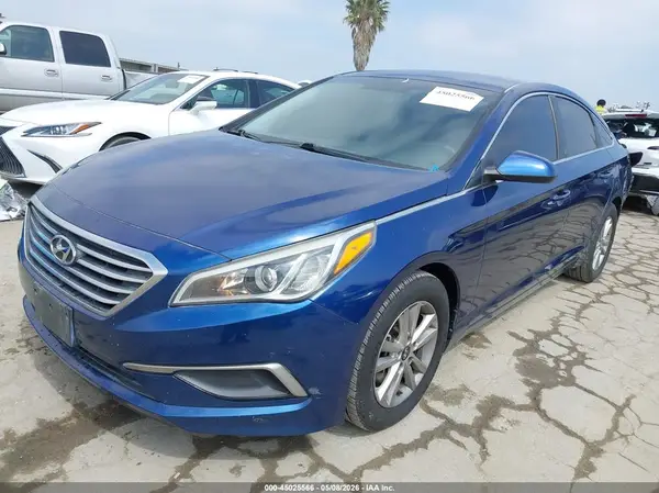 5NPE24AF3GH327208 2016 HYUNDAI SONATA - Image 2