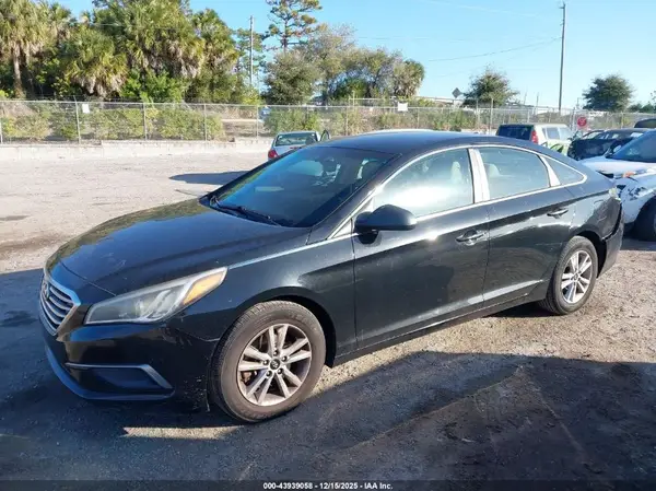5NPE24AF3GH328102 2016 HYUNDAI SONATA - Image 2