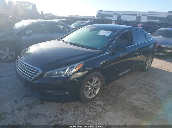 5NPE24AF3GH329086 2016 HYUNDAI SONATA - Image 2
