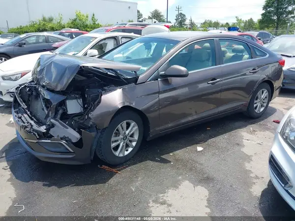 5NPE24AF3GH331825 2016 HYUNDAI SONATA - Image 2