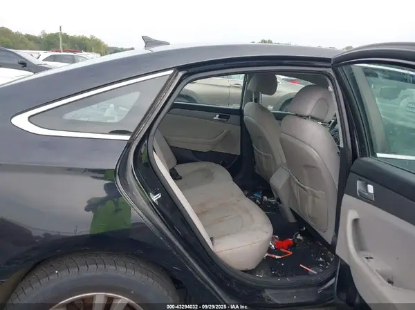 5NPE24AF3GH333817 2016 HYUNDAI SONATA - Image 8