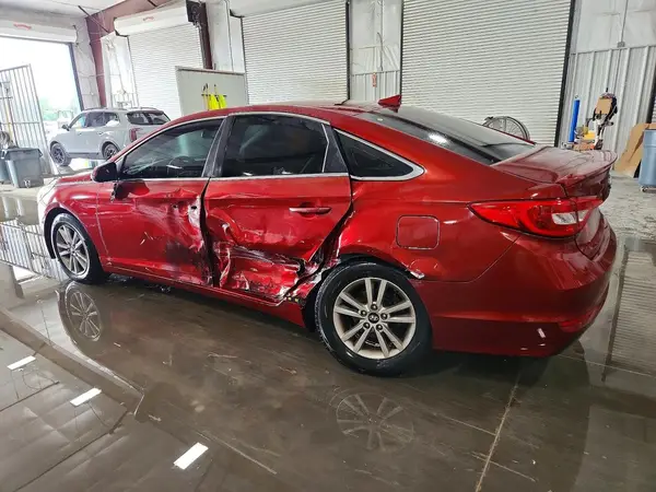5NPE24AF3GH334921 2016 HYUNDAI SONATA - Image 2