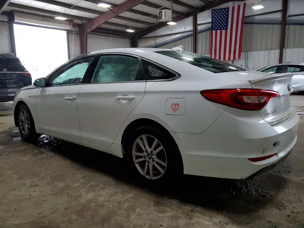 5NPE24AF3GH335423 2016 HYUNDAI SONATA - Image 2