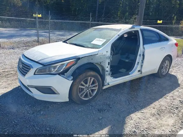 5NPE24AF3GH337690 2016 HYUNDAI SONATA - Image 2