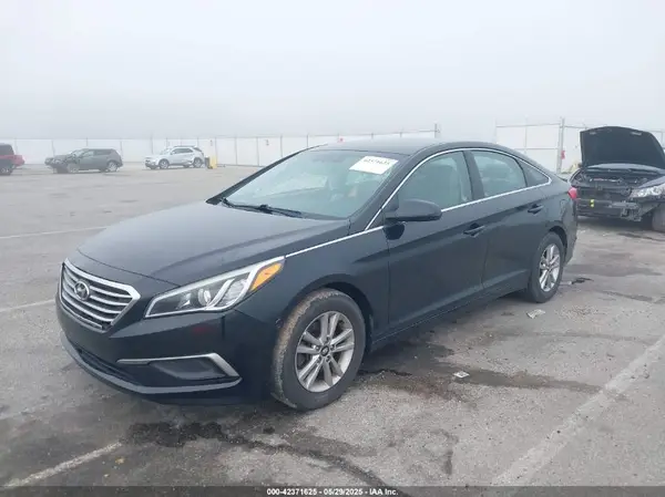 5NPE24AF3GH338189 2016 HYUNDAI SONATA - Image 2