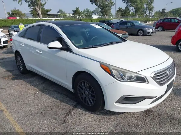 5NPE24AF3GH340119 2016 HYUNDAI SONATA - Image 1