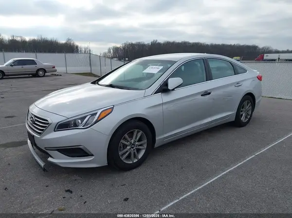 5NPE24AF3GH351816 2016 HYUNDAI SONATA - Image 2