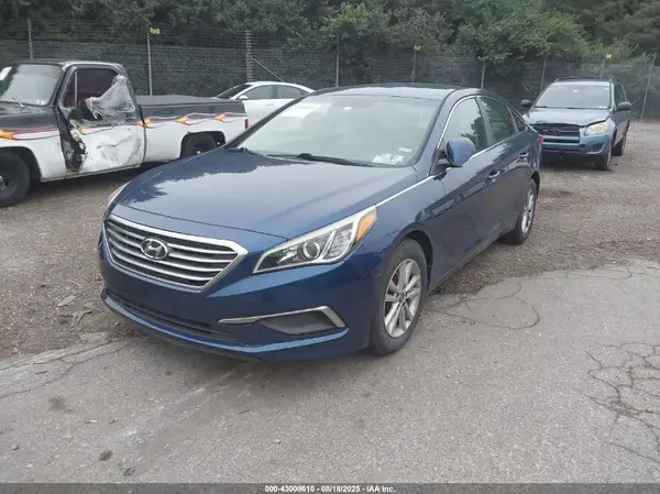 5NPE24AF3GH352755 2016 HYUNDAI SONATA - Image 2