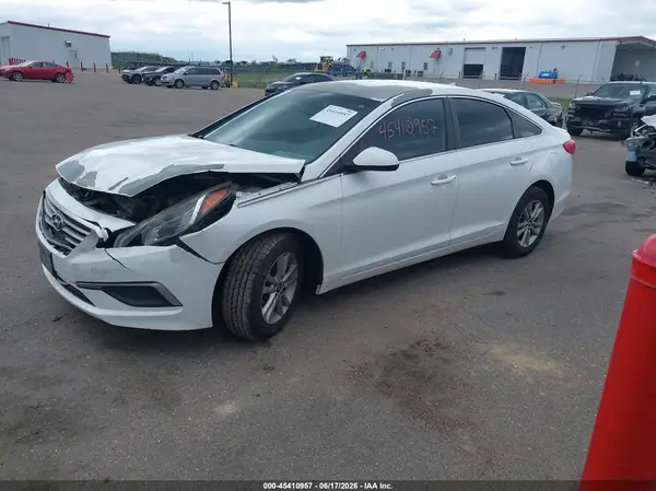 5NPE24AF3GH355350 2016 HYUNDAI SONATA - Image 2