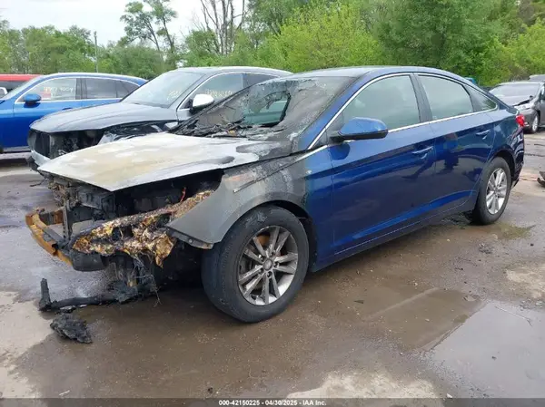 5NPE24AF3GH355395 2016 HYUNDAI SONATA - Image 2