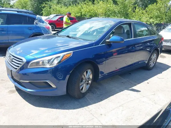 5NPE24AF3GH357941 2016 HYUNDAI SONATA - Image 2