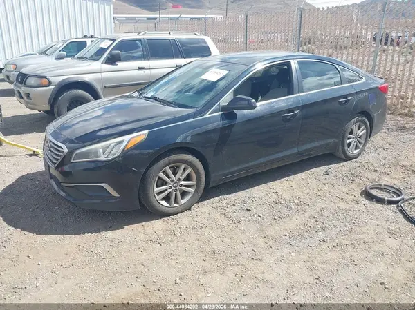 5NPE24AF3GH358605 2016 HYUNDAI SONATA - Image 2