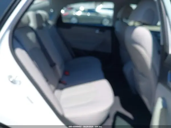 5NPE24AF3GH361195 2016 HYUNDAI SONATA - Image 8