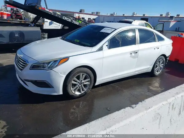 5NPE24AF3GH364842 2016 HYUNDAI SONATA - Image 2