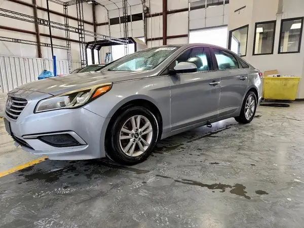 5NPE24AF3GH365084 2016 HYUNDAI SONATA - Image 1