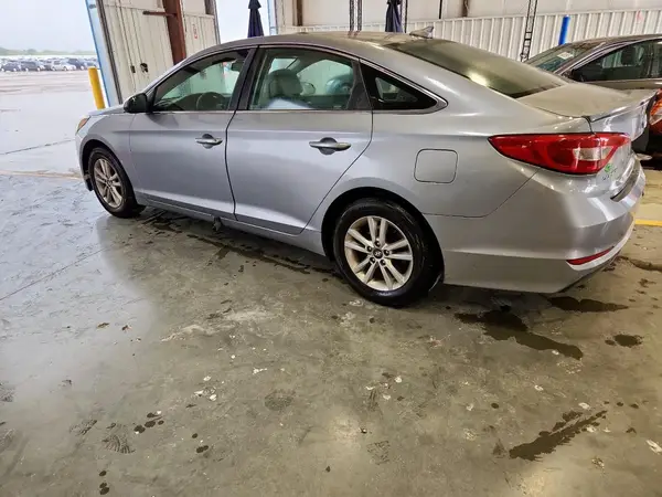 5NPE24AF3GH365084 2016 HYUNDAI SONATA - Image 2