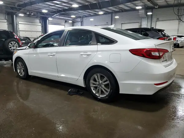 5NPE24AF3GH367885 2016 HYUNDAI SONATA - Image 2