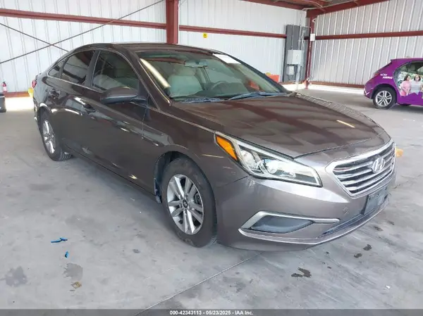 5NPE24AF3GH372746 2016 HYUNDAI SONATA - Image 1