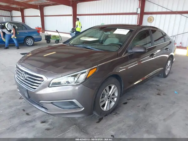 5NPE24AF3GH372746 2016 HYUNDAI SONATA - Image 2
