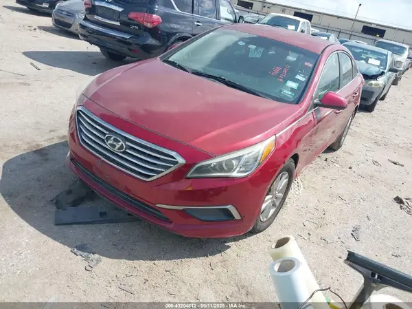 5NPE24AF3GH373802 2016 HYUNDAI SONATA - Image 2