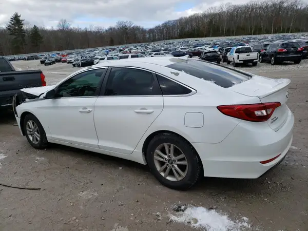 5NPE24AF3GH374173 2016 HYUNDAI SONATA - Image 2