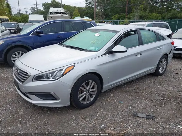 5NPE24AF3GH376196 2016 HYUNDAI SONATA - Image 2