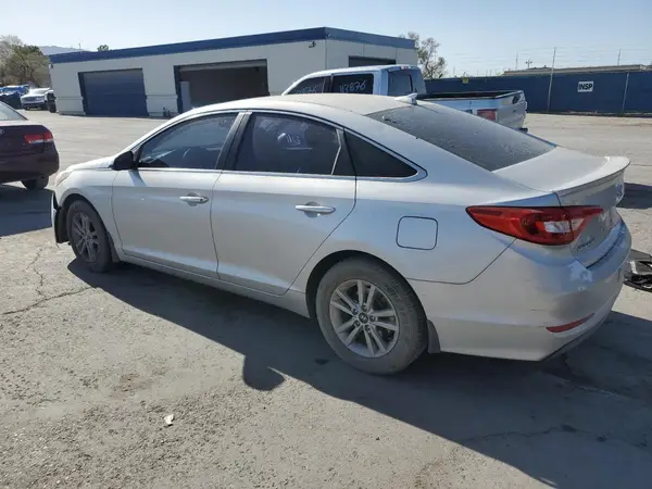 5NPE24AF3GH377977 2016 HYUNDAI SONATA - Image 2