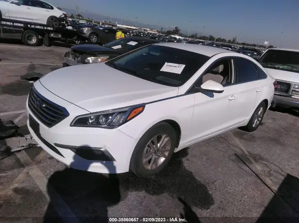 5NPE24AF3GH379647 2016 HYUNDAI SONATA - Image 2