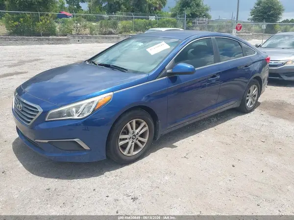 5NPE24AF3GH380751 2016 HYUNDAI SONATA - Image 2
