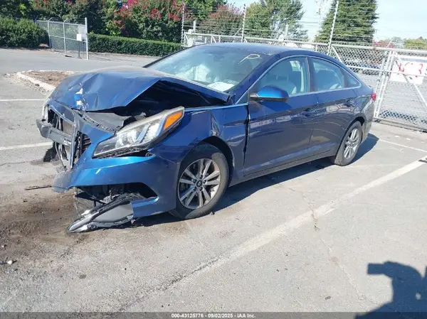 5NPE24AF3GH388431 2016 HYUNDAI SONATA - Image 2
