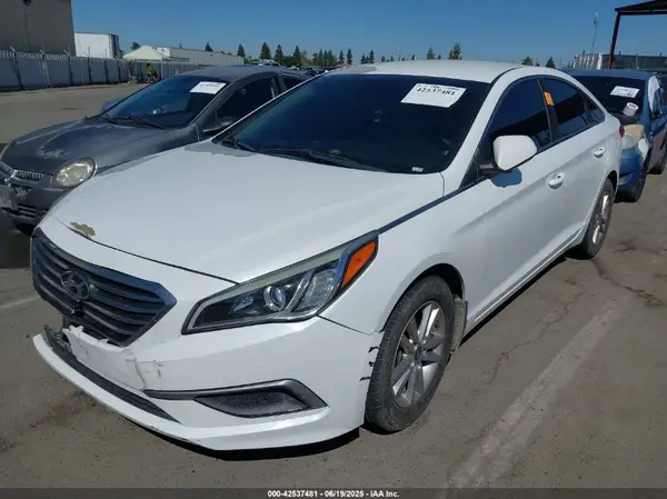 5NPE24AF3GH392303 2016 HYUNDAI SONATA - Image 2