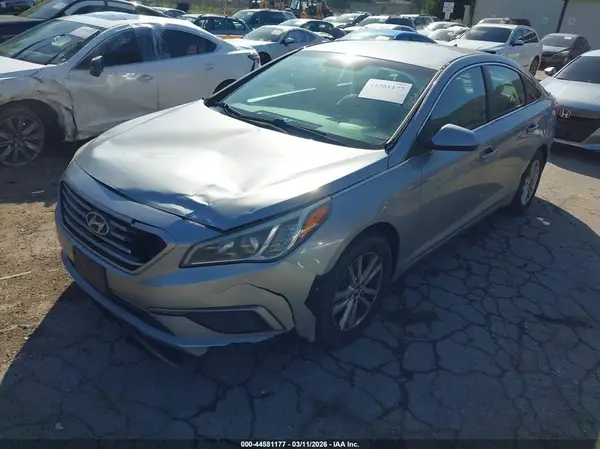 5NPE24AF3GH395699 2016 HYUNDAI SONATA - Image 2