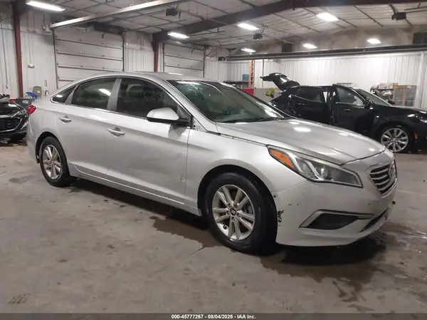 5NPE24AF3GH396965 2016 HYUNDAI SONATA - Image 1