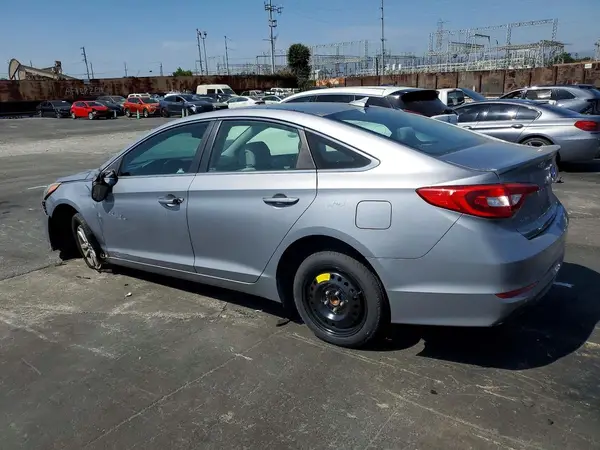 5NPE24AF3GH401324 2016 HYUNDAI SONATA - Image 2