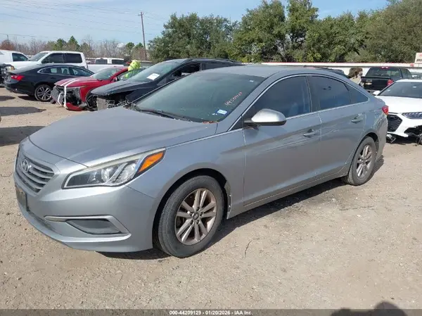 5NPE24AF3GH413098 2016 HYUNDAI SONATA - Image 2