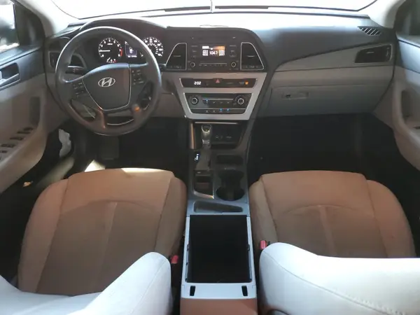 5NPE24AF3HH440173 2017 HYUNDAI SONATA - Image 8