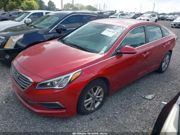 5NPE24AF3HH440982 2017 HYUNDAI SONATA - Image 2