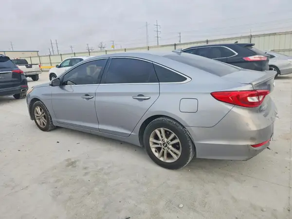 5NPE24AF3HH441341 2017 HYUNDAI SONATA - Image 2