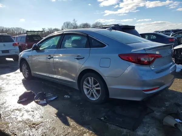 5NPE24AF3HH443543 2017 HYUNDAI SONATA - Image 2
