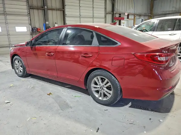 5NPE24AF3HH443946 2017 HYUNDAI SONATA - Image 2