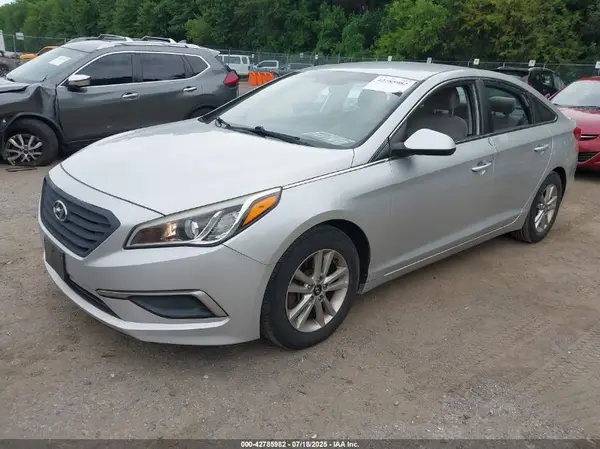 5NPE24AF3HH444143 2017 HYUNDAI SONATA - Image 2