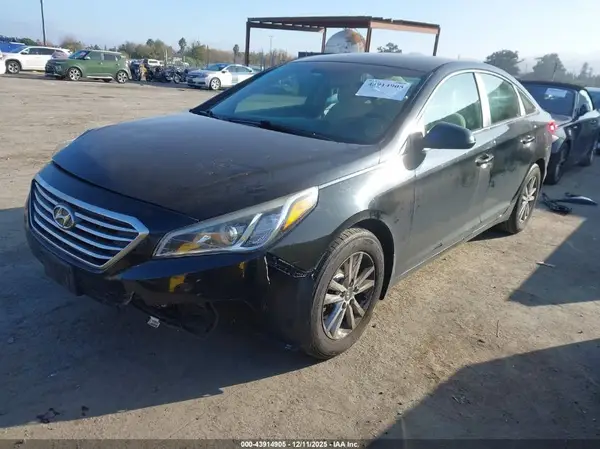 5NPE24AF3HH446054 2017 HYUNDAI SONATA - Image 2