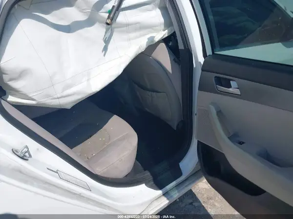 5NPE24AF3HH446247 2017 HYUNDAI SONATA - Image 8