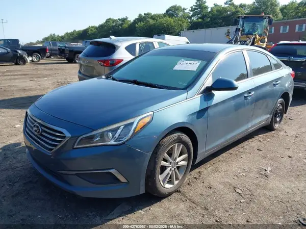 5NPE24AF3HH448693 2017 HYUNDAI SONATA - Image 2