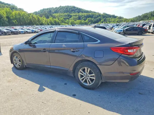 5NPE24AF3HH451402 2017 HYUNDAI SONATA - Image 2